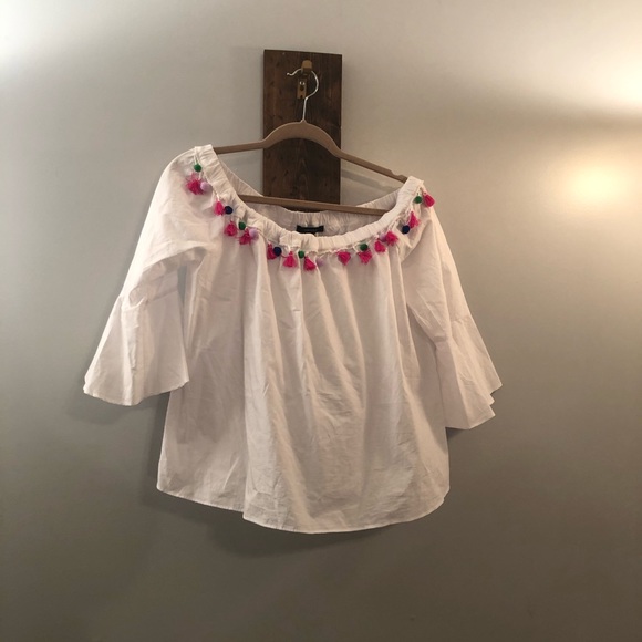 Forever 21 Tops - 📦 5/$20 Off the shoulder blouse by Forever 21